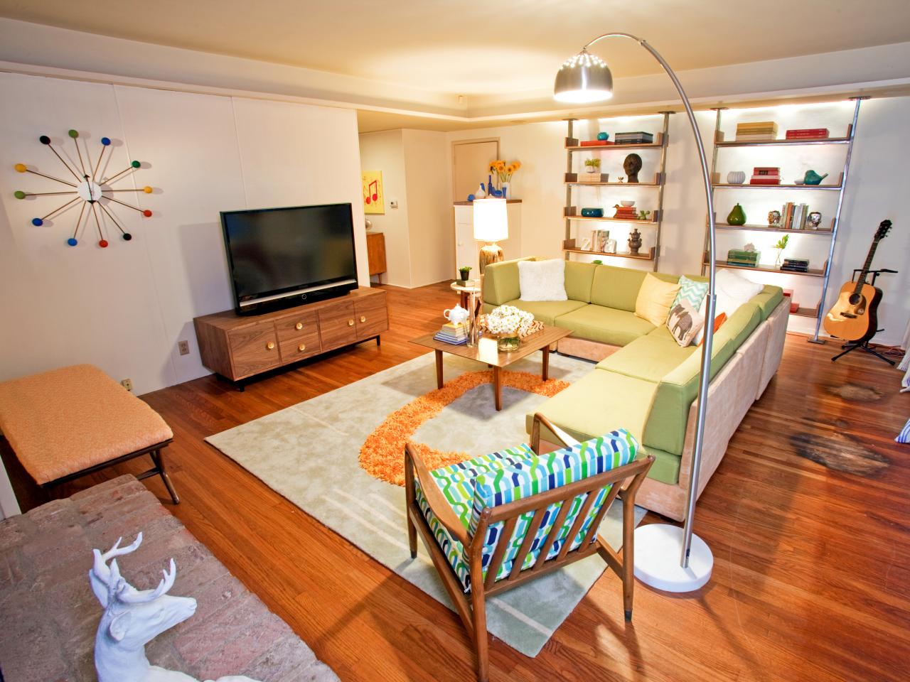 Bright Mid-Century Modern Living Room | HGTV