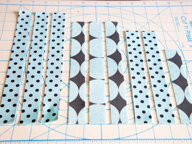 original_Heather-Thoming-gift-fabric-bow-step-four_s4x3 original_Heather-Thoming-gift-fabric-bow-step-four_s4x3