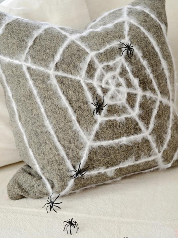 Spiders Scare up Some Fun Spiders Scare up Some Fun