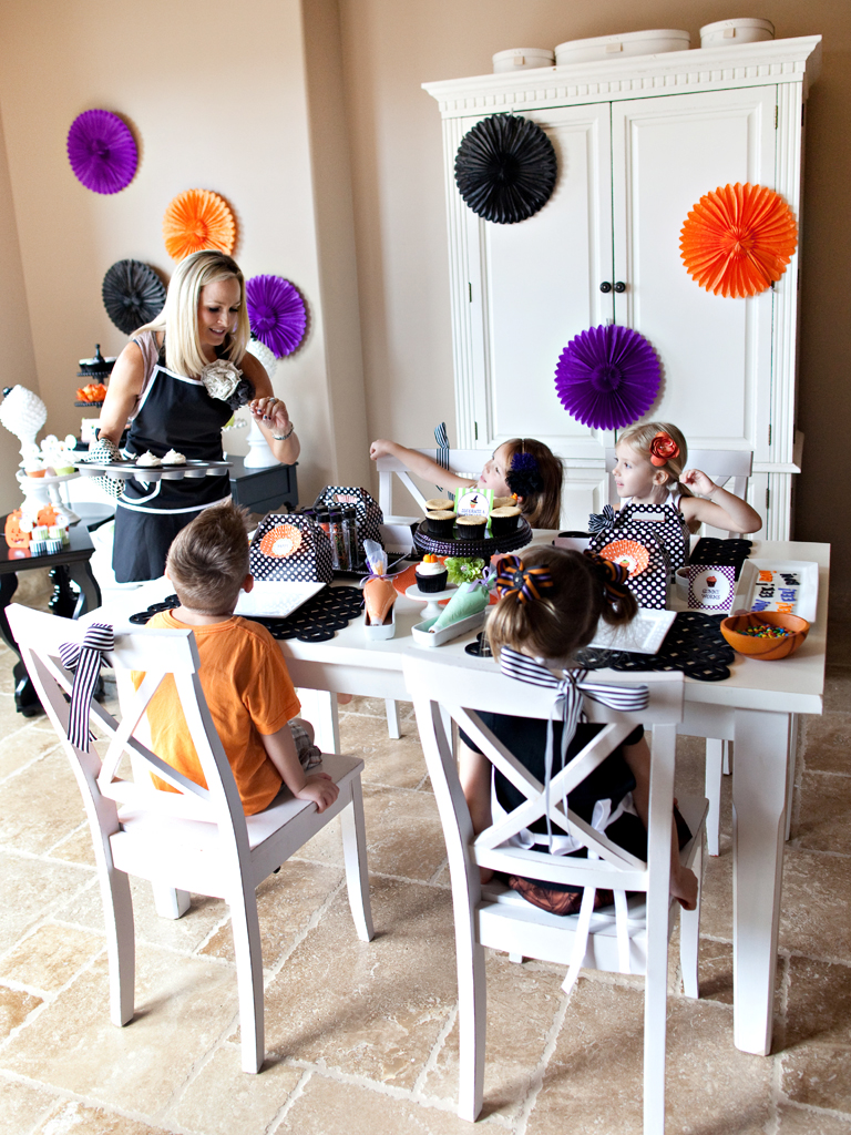 Creative Halloween Cupcakes Toppings For Your Party images Creative Halloween Cupcakes Toppings For Your Party picture