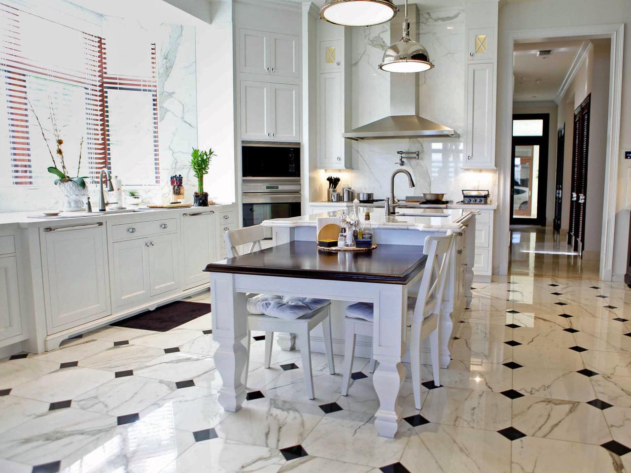 What You Should Know About Marble Flooring DIY