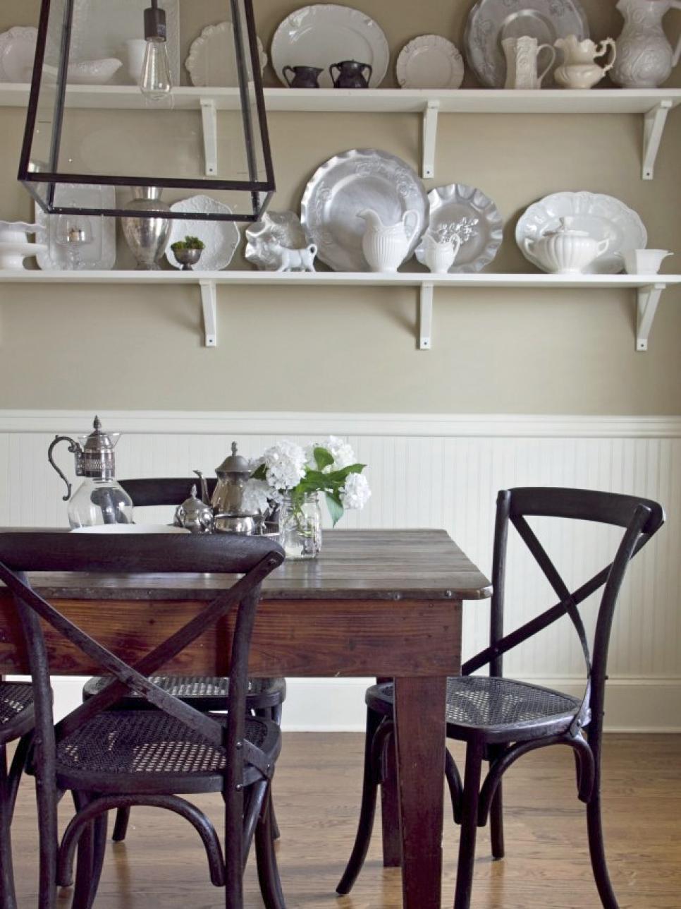 Breakfast Nook with Classic Shelving