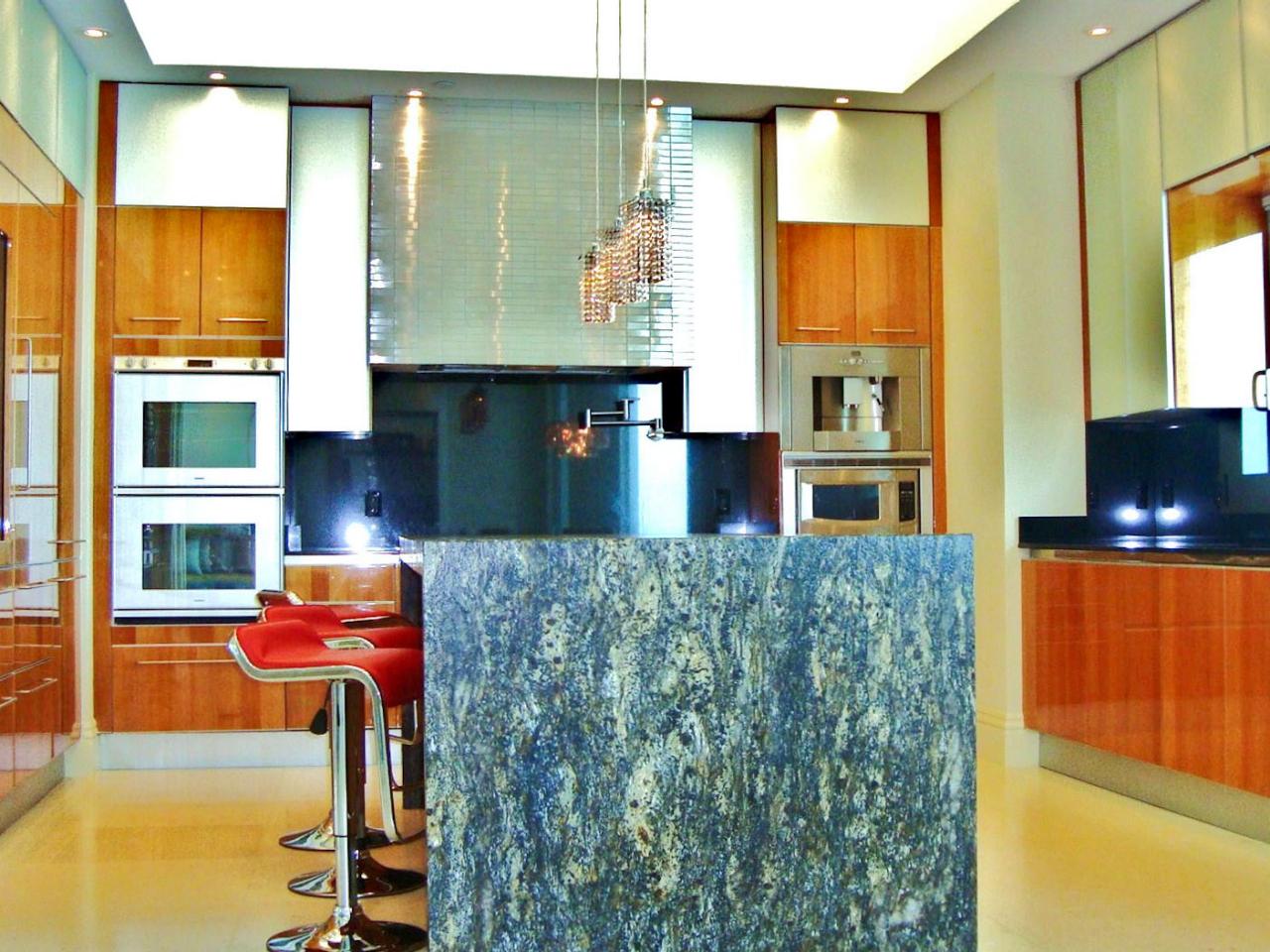 Kitchen Paint Color Schemes and Techniques + HGTV Pictures ...