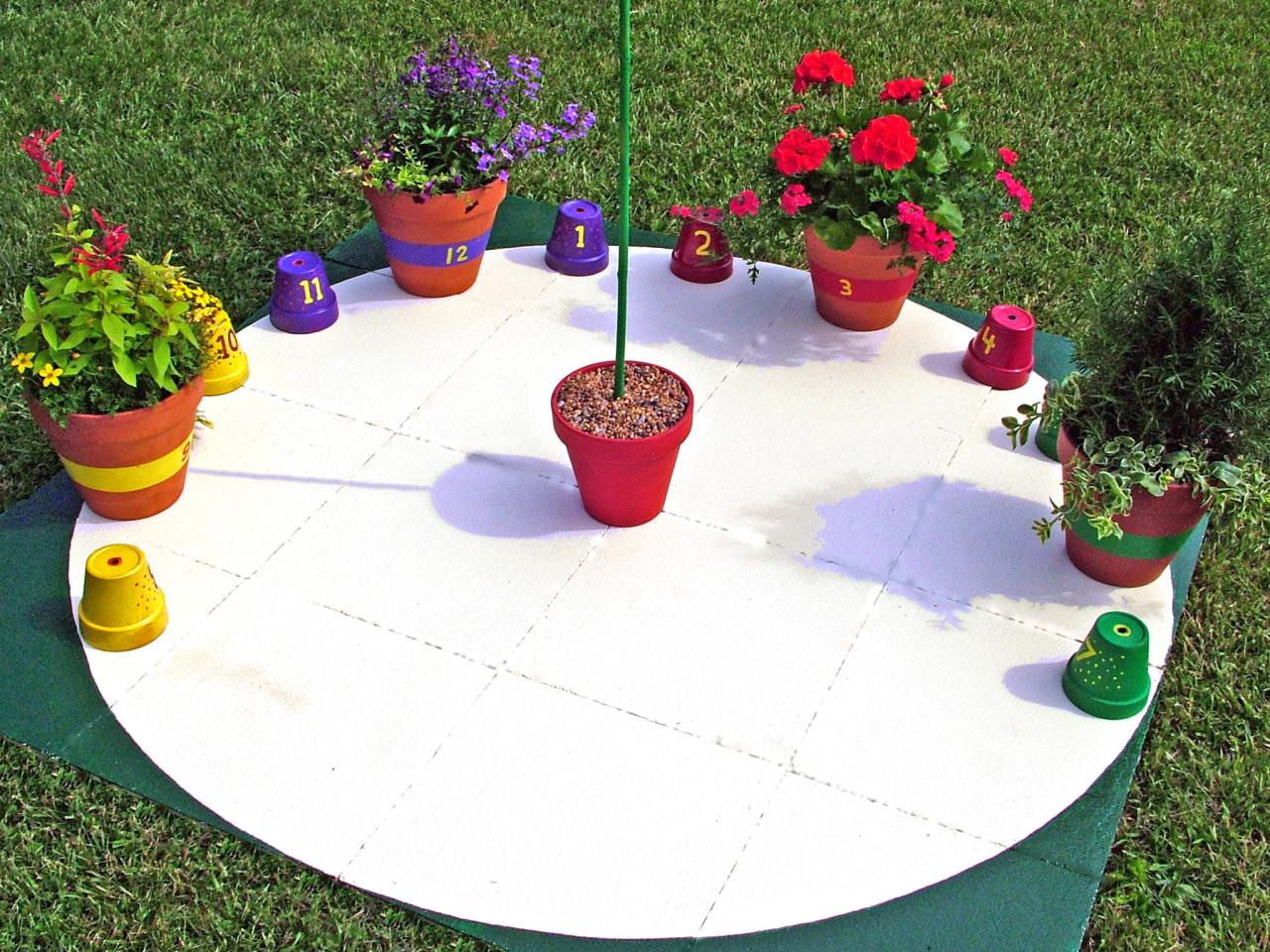 How to Make a Garden Sundial howtos DIY