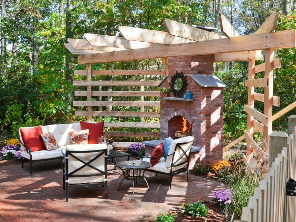 15 Before-and-After Backyard Makeovers | HGTV