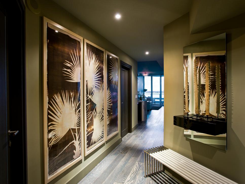 Foyer with Dark Wood Panels Decorated with Palm Fronds