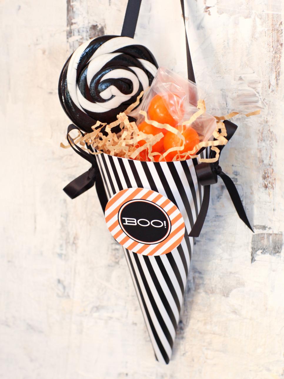 Halloween Corporate Gifts 21 halloween party favors and treat bag ideas hgtv Halloween Corporate Gifts 21 halloween party favors and treat bag ideas hgtv