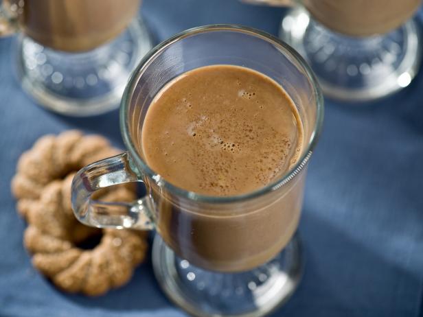 Toasty Hot Chocolate with a Kick Toasty Hot Chocolate with a Kick
