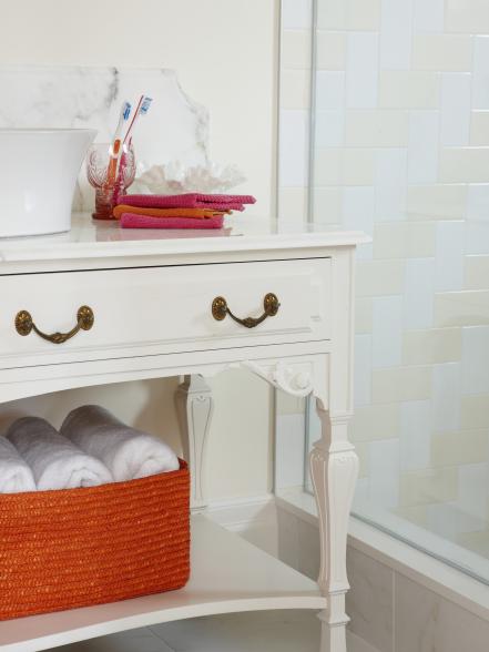 A Stylish Girl's Bathroom