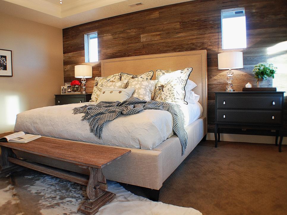 Rustic Bedroom With Reclaimed Wood Wall