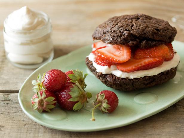Valentine's Day Chocolate Strawberry Shortcakes Valentine's Day Chocolate Strawberry Shortcakes