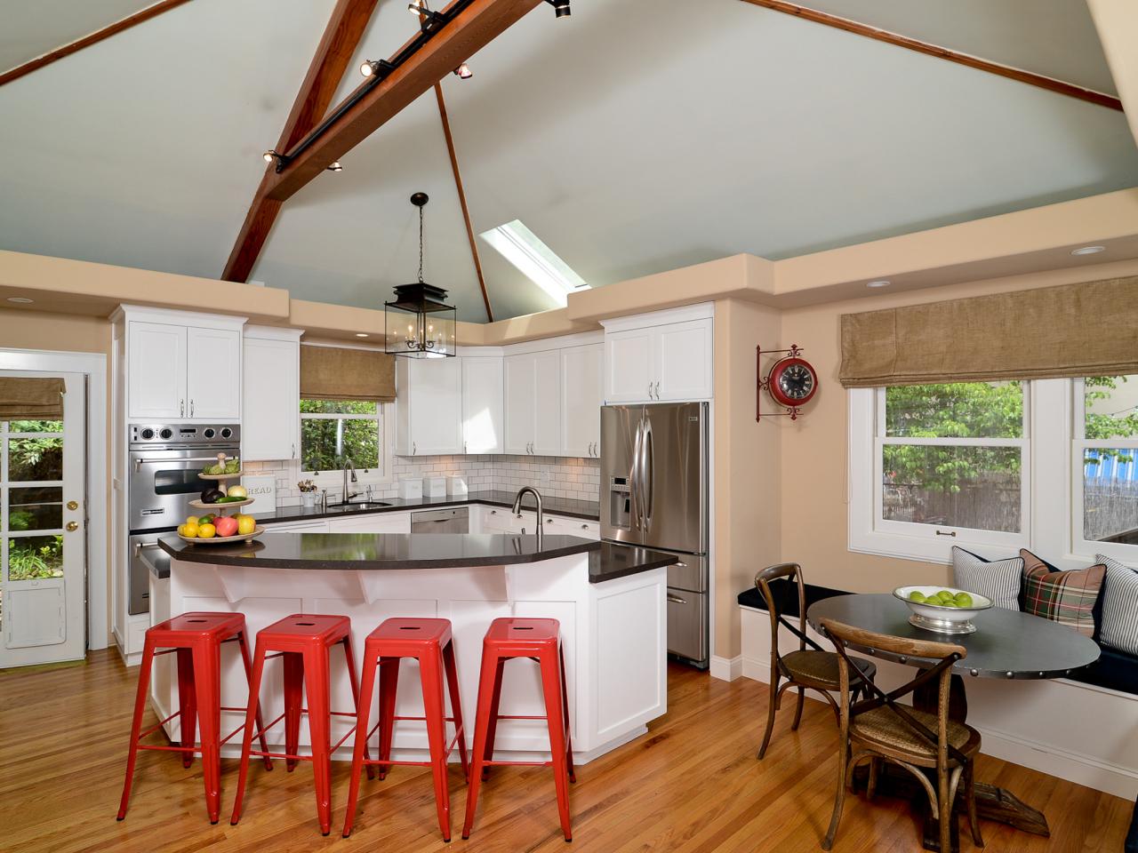 Kitchen Bar Stool & Chair Options: HGTV Pictures & Ideas ...