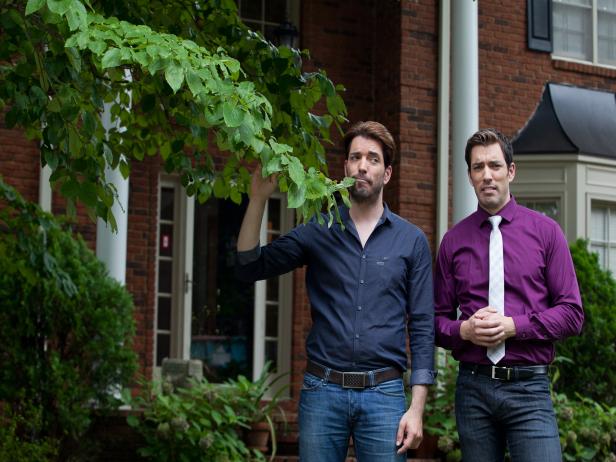 Jonathan and Drew Scott Outside of Matamoro Home Jonathan and Drew Scott Outside of Matamoro Home