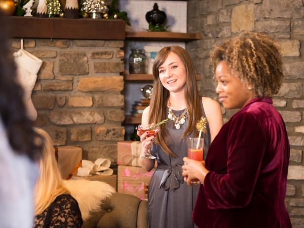 Original_Holidays-at-Home-party-lifestyle1_h Original_Holidays-at-Home-party-lifestyle1_h