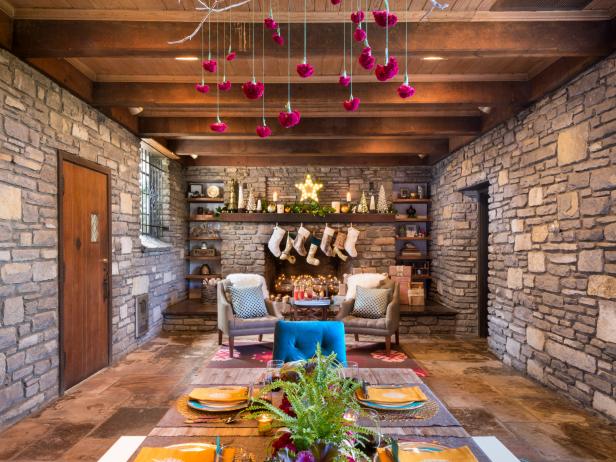 Original_Holidays-at-Home-Table-Settings-Full-Table_h Original_Holidays-at-Home-Table-Settings-Full-Table_h