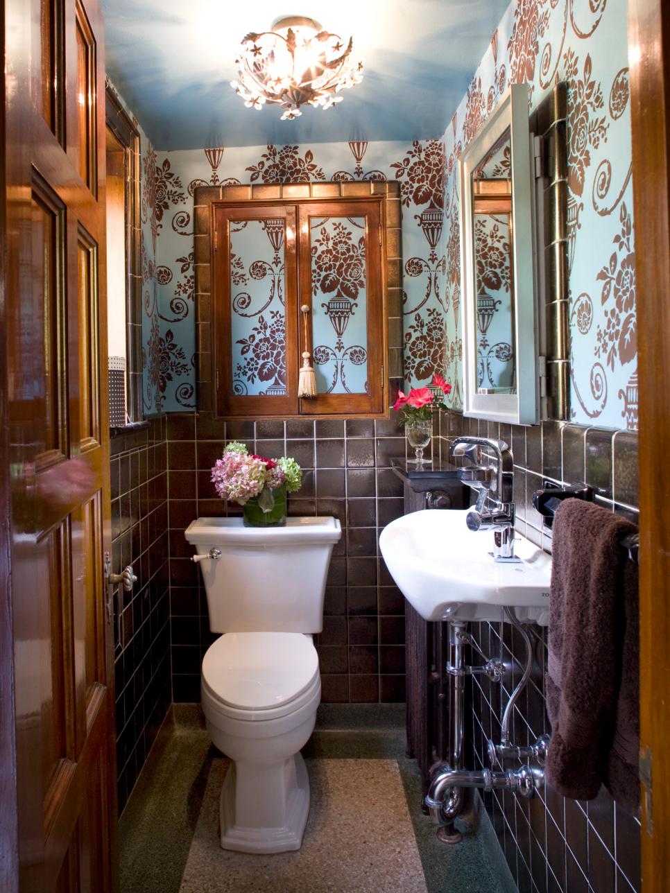 Bathroom With Blue-and-Brown Baroque Wallpaper
