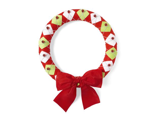 Holiday Argyle DIY Wreath With Jingle Bells Holiday Argyle DIY Wreath With Jingle Bells