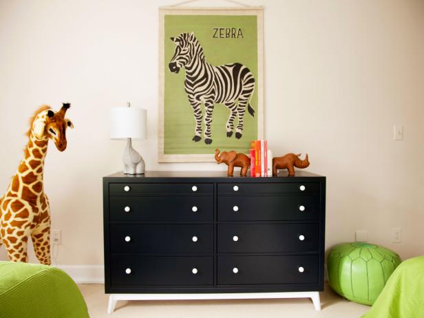 Gender-Neutral Jungle-Themed Nursery Gender-Neutral Jungle-Themed Nursery