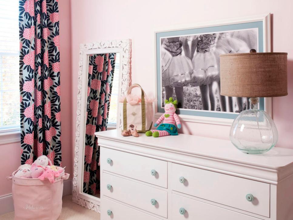 Pink Little Girl's Room 