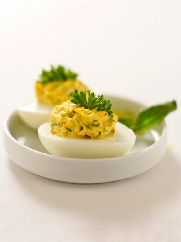 Original_Sam-Henderson-Pesto-Deviled-Eggs-Beauty_s3x4 Original_Sam-Henderson-Pesto-Deviled-Eggs-Beauty_s3x4