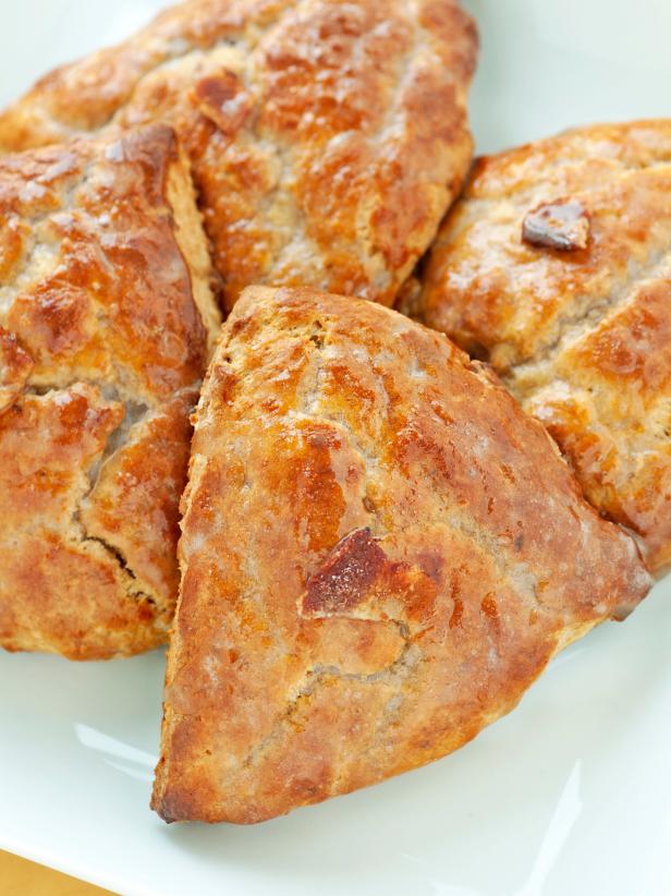 TS-131935552_bacon-cheese-scones_s3x4 TS-131935552_bacon-cheese-scones_s3x4