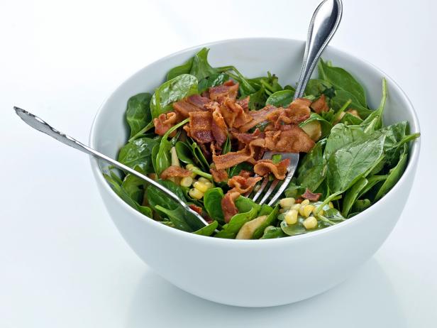 TS-94173566_spinach-bacon-salad_s4x3 TS-94173566_spinach-bacon-salad_s4x3