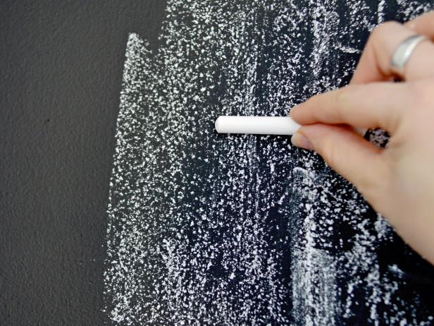How to Season a DIY Chalkboard Wall How to Season a DIY Chalkboard Wall
