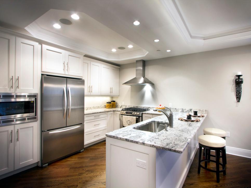 Contemporary Kitchen With Stainless Steel Appliances