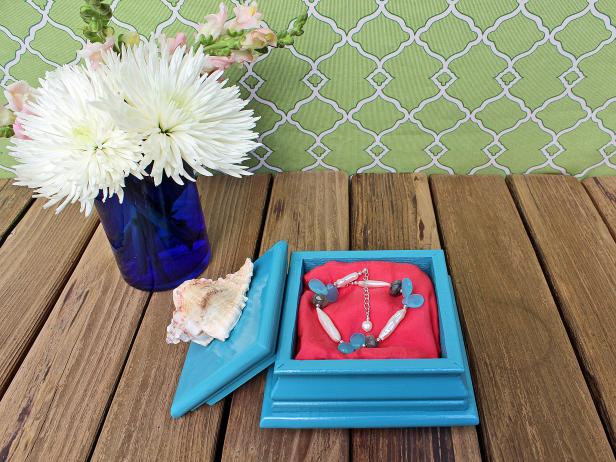 Easy-to-Craft Handmade Jewelry Box Easy-to-Craft Handmade Jewelry Box
