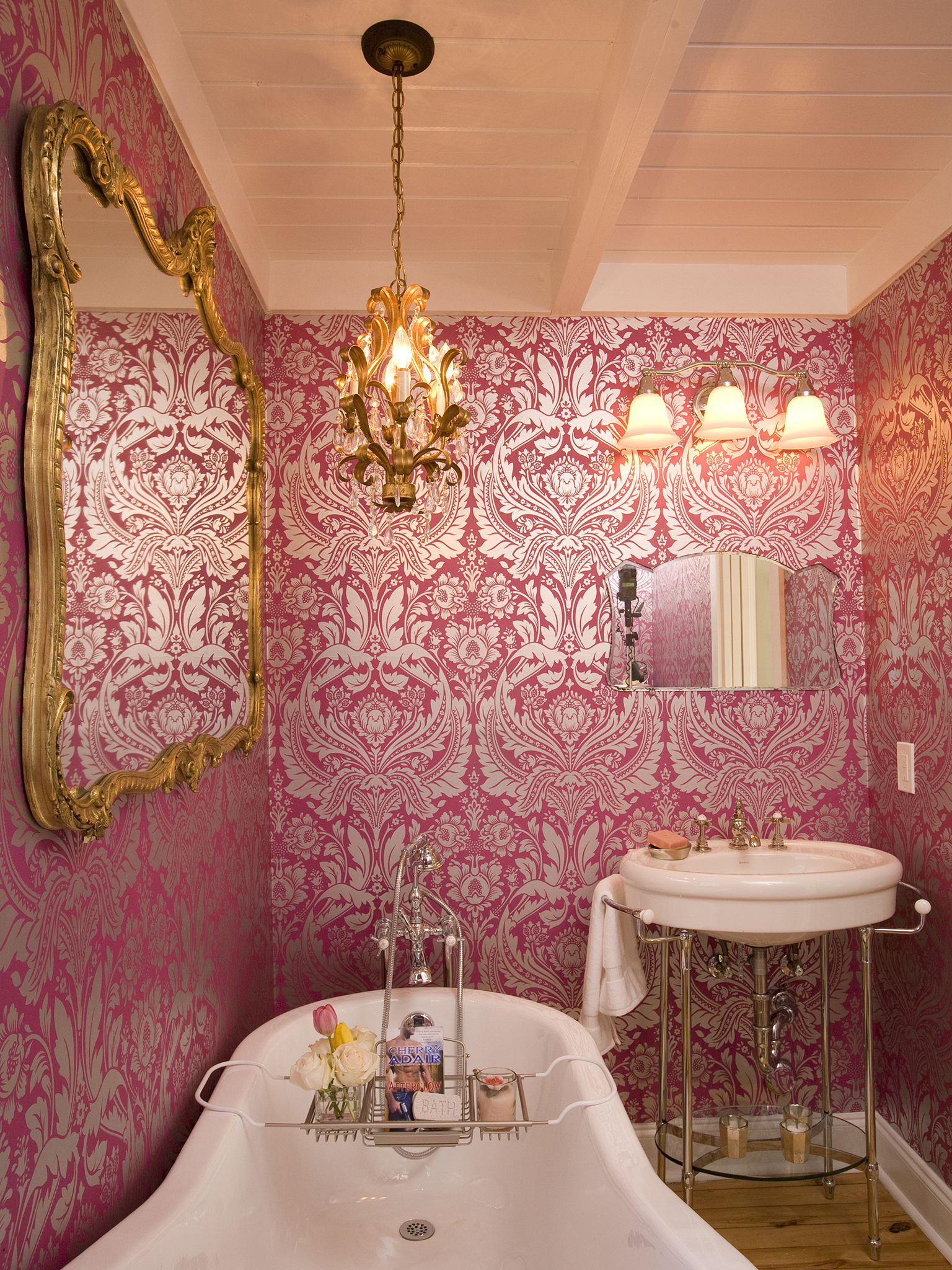 Vintage bathroom with artistic floor tiles and vintage bathtub ...