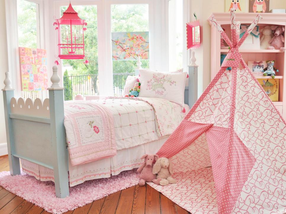Pale Pink Girl's Room With Hot Pink Birdcage Chandelier