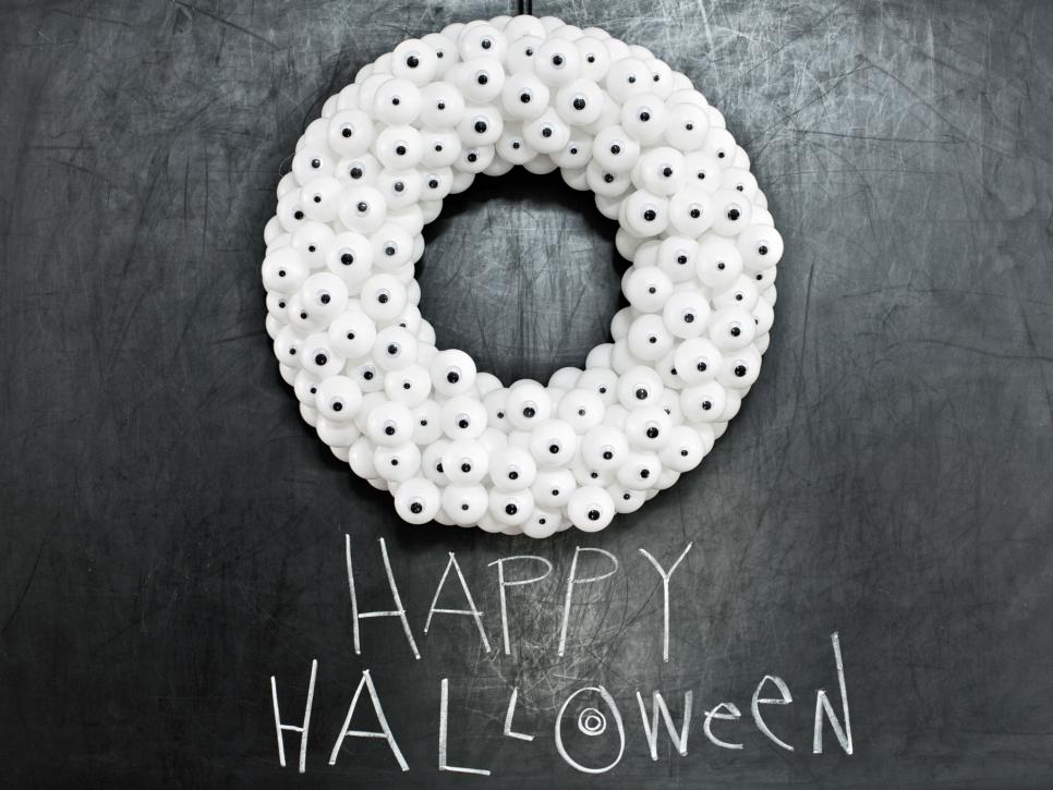 how to make your own halloween wreath