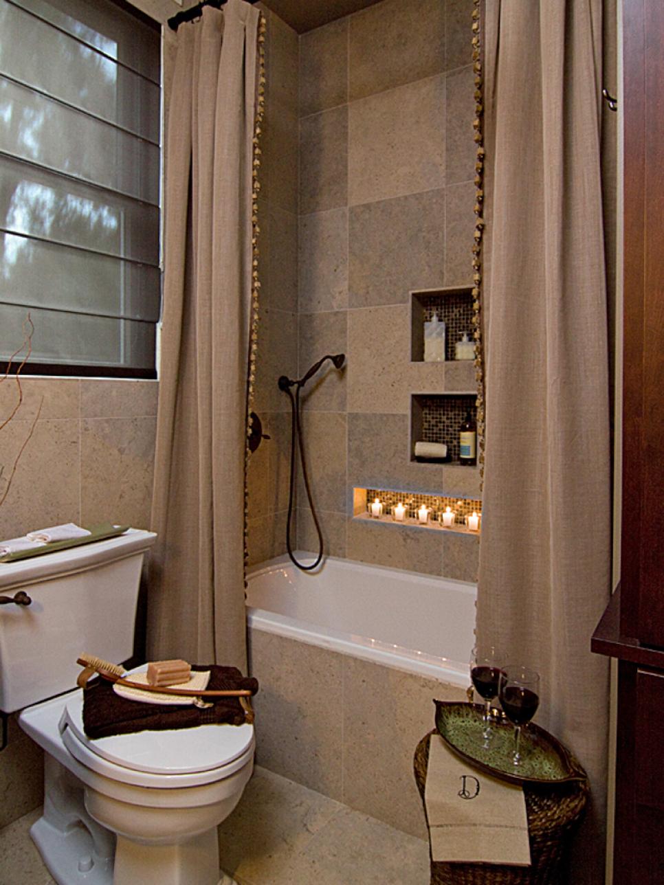 Neutral Bathroom With Stone Backsplash, Two Shower Curtains