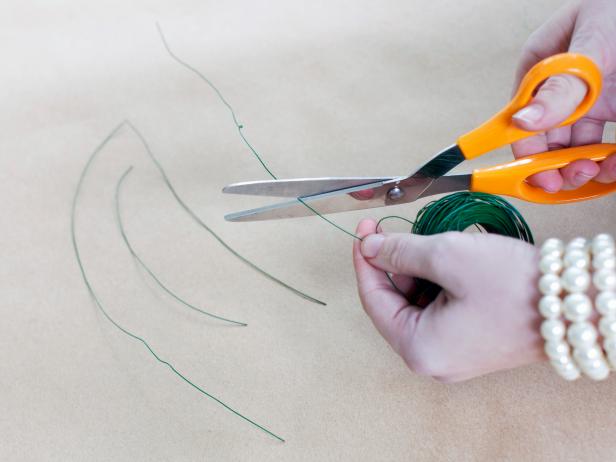 Cut floral wire into approximately 10-inch lengths with scissors, one for each bat.
