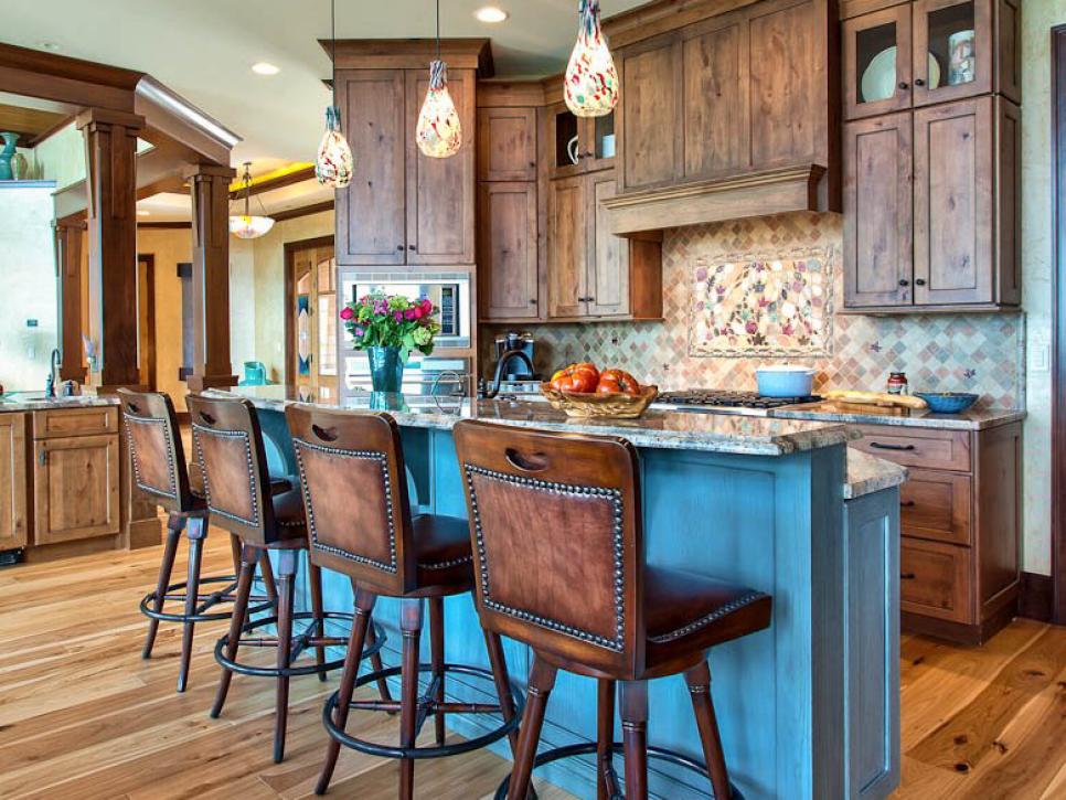Rustic Eat-In Kitchen with Blue Kitchen Island