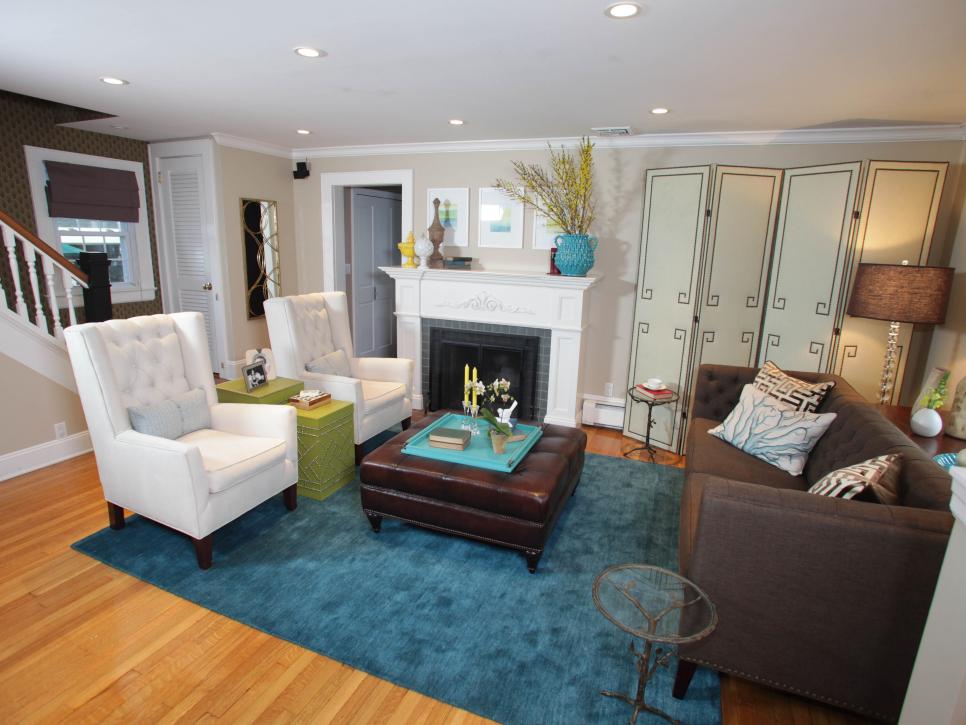 Neutral Transitional Living Space With Blue Rug