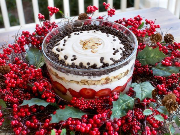 Twig and Berry Wreath Dresses Up Dessert Table Twig and Berry Wreath Dresses Up Dessert Table