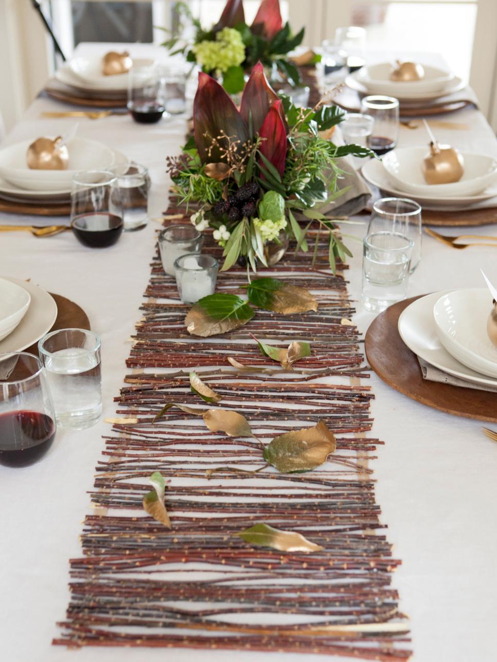 35 Unique Thanksgiving Table Runner Ideas | Table Decorating Ideas