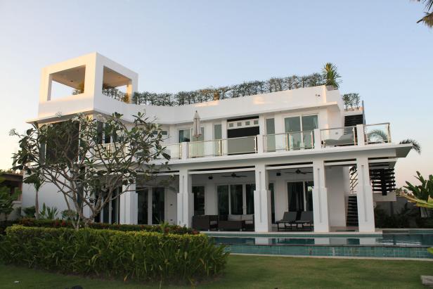 White House - Pattaya, Thailand White House - Pattaya, Thailand