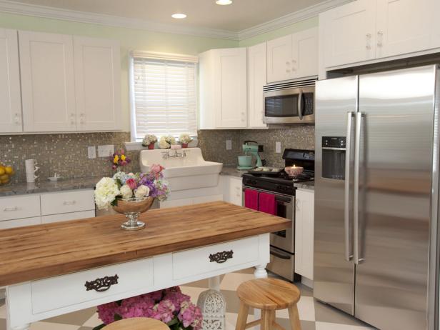 Charming Kitchen With Antique Table as Island Charming Kitchen With Antique Table as Island