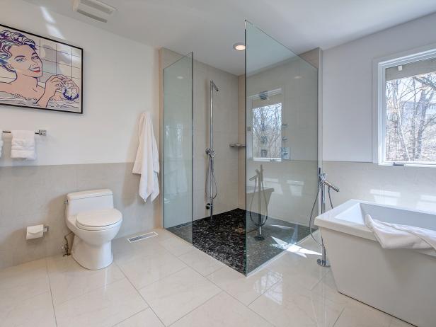 Bathroom 2 Pretty Flower Decor On Gl Vase Marble Top Art Interior Design Ideas For The Modern Home Art Deco Wallpaper Bathroom