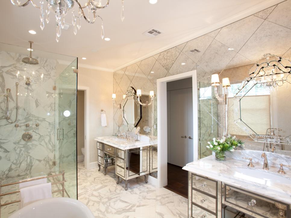 Traditional Master Bath With Marble and Mirrored Wall 