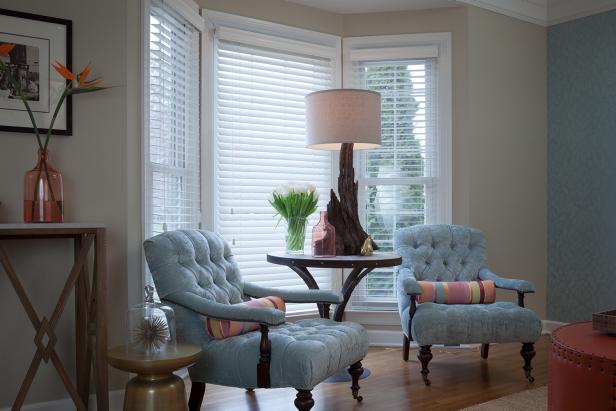 Living Room Sitting Area With Tufted Blue Chairs Living Room Sitting Area With Tufted Blue Chairs