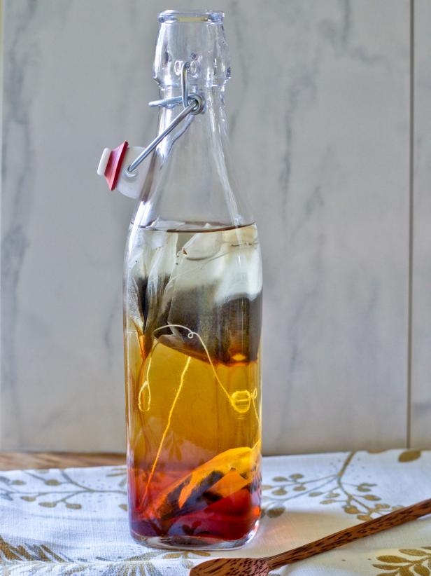 Tea-Infused Champagne Cocktail Bottle Tea-Infused Champagne Cocktail Bottle