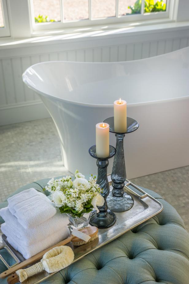 Charming Bathroom With Tufted Ottoman Charming Bathroom With Tufted Ottoman