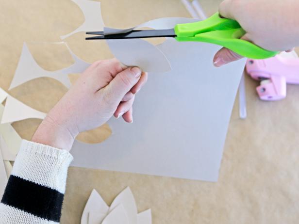 Contemporary Paper Leaf Wreath Project Contemporary Paper Leaf Wreath Project