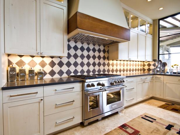 Kitchen Backsplash Ideas, Designs and Pictures | HGTV