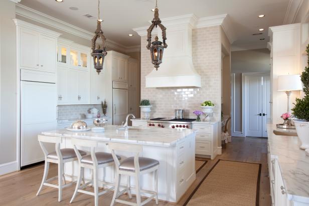 Breathtaking Kitchen With Lantern Pendants Breathtaking Kitchen With Lantern Pendants