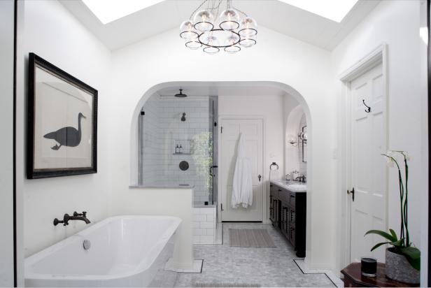 Elegant White Master Bathroom With Relaxing Soaking Tub Elegant White Master Bathroom With Relaxing Soaking Tub