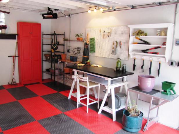 A Black and Red Garage, Workshop and Potting Shed All-in-One A Black and Red Garage, Workshop and Potting Shed All-in-One